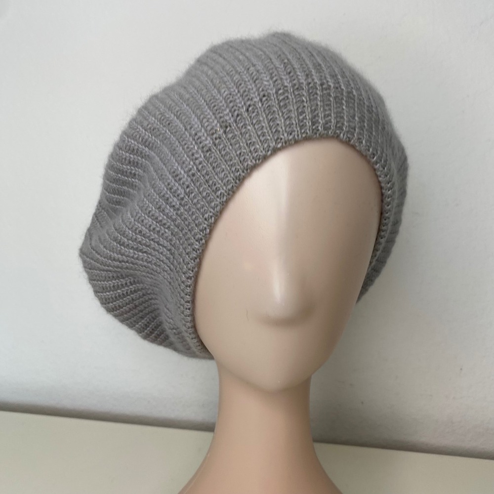 Aris Gray Ribbed Knit Beret Hat Lambswool Angora Blend Slouchy French Style‎